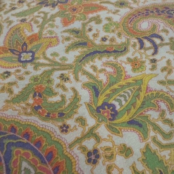 Lauren Ralph Lauren pastel paisley top size Size XL. Elastic neck, 3/4 sleeves - Picture 8 of 10